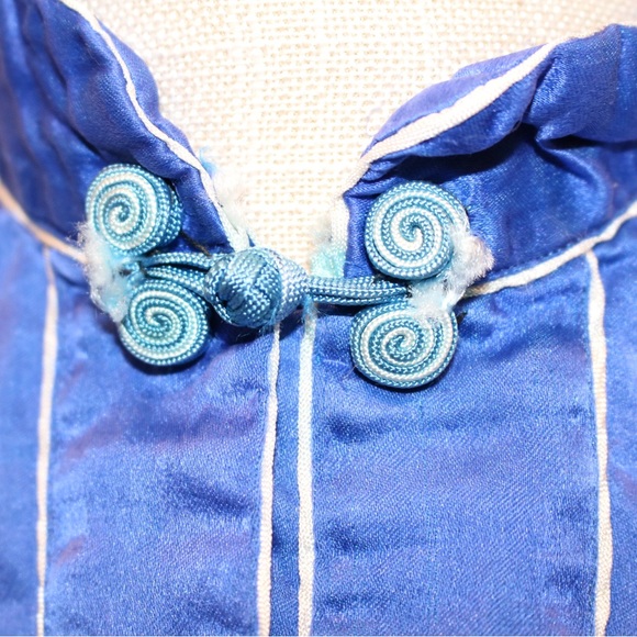 SILK Embroidery Bird Top Size Small - Picture 9 of 9